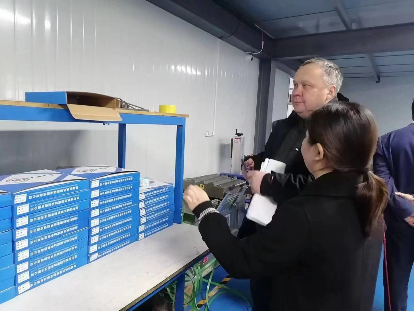 2054ebeae3e5de2e2a8dc55825a9a5c